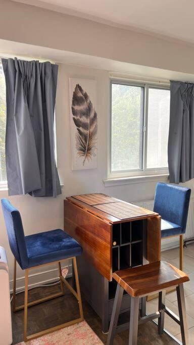 Apartment At The Village Toronto