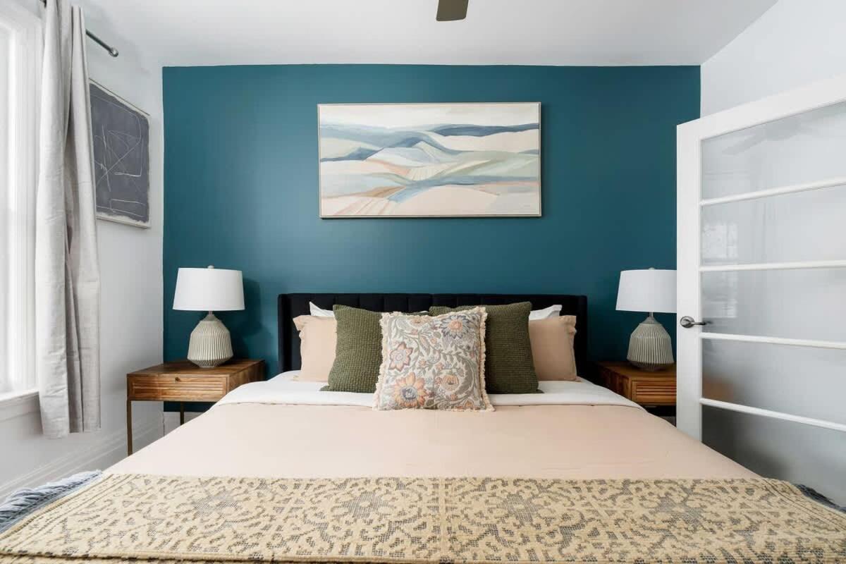 Holiday home Private 2 Storey With 3br-2ba By Queen West *