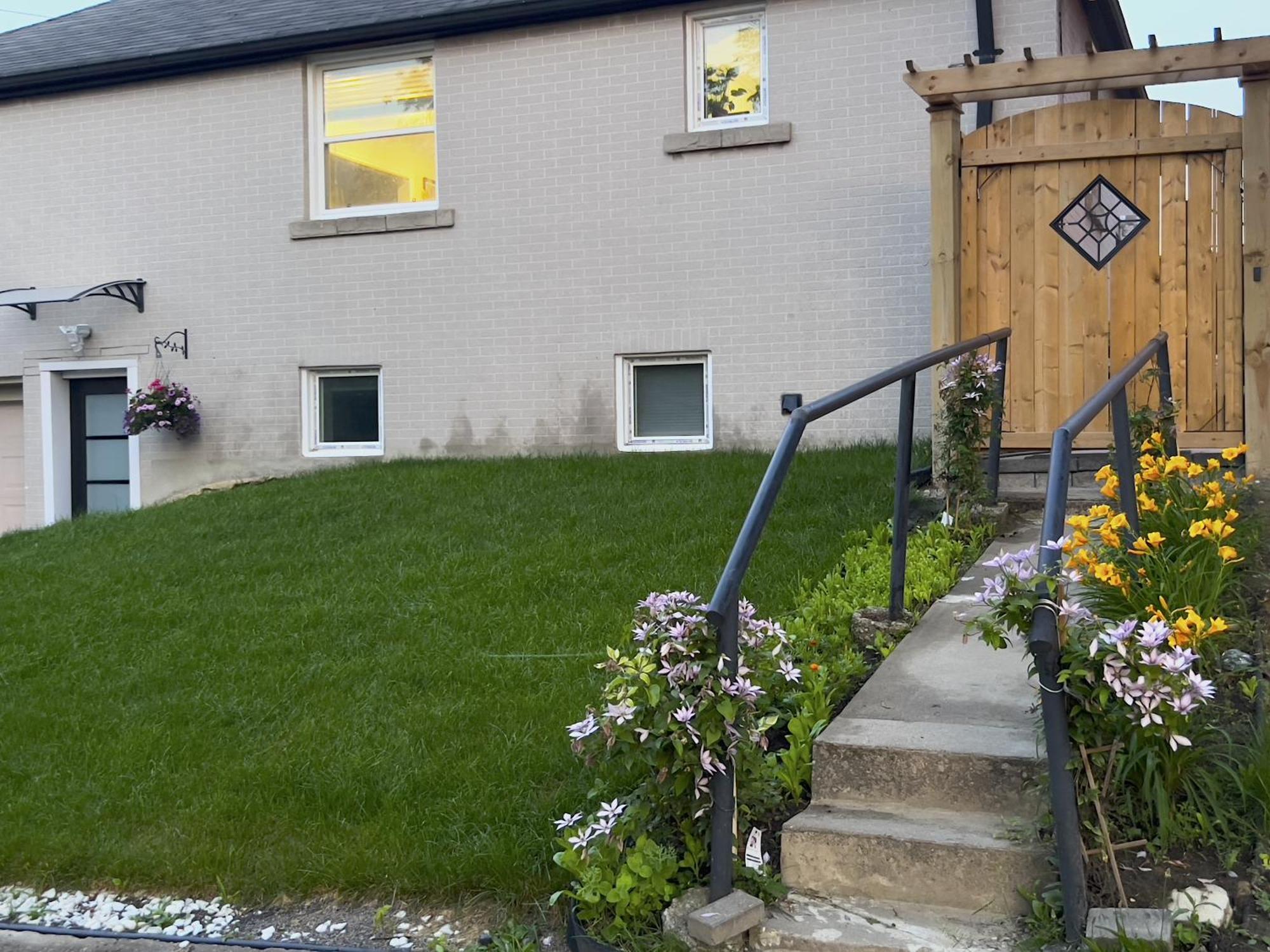 Apartment Resort-like 4br 3ba Near Downtown, Four Seasons Hot Tub, Gym, King Bed Toronto
