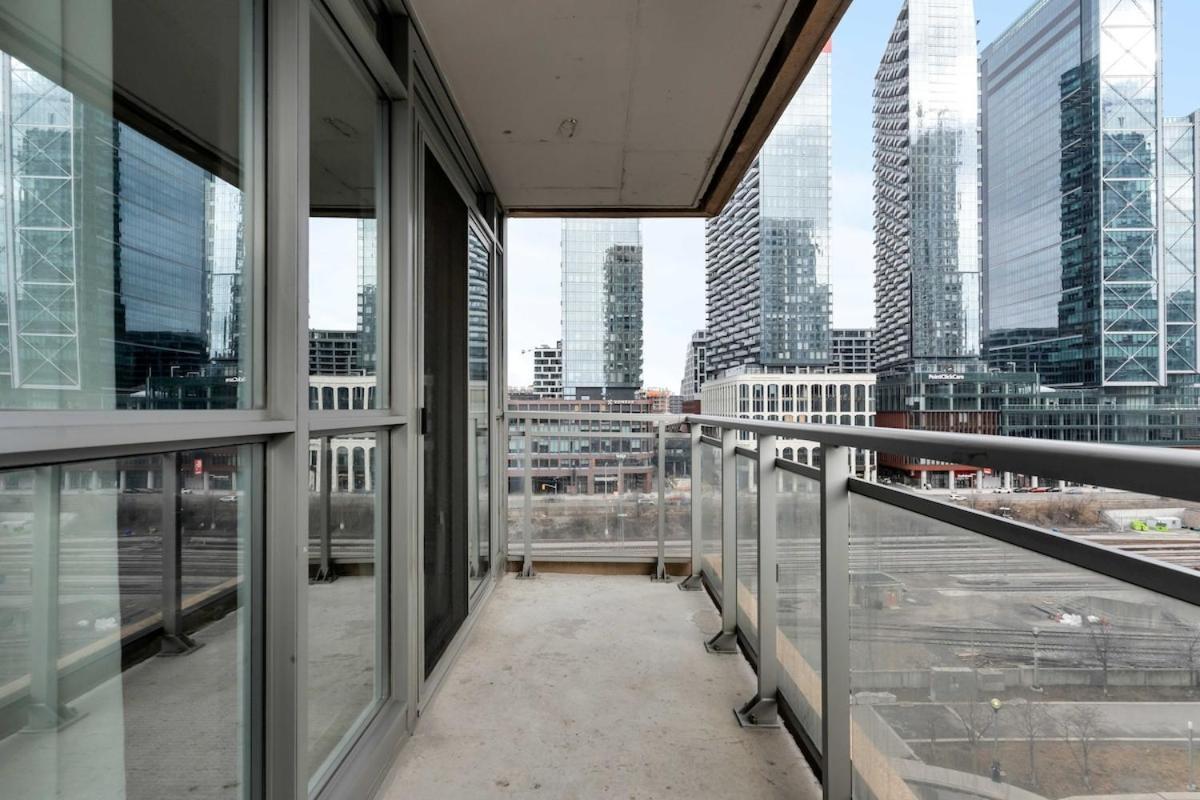 Prime Location Downtown Apartment