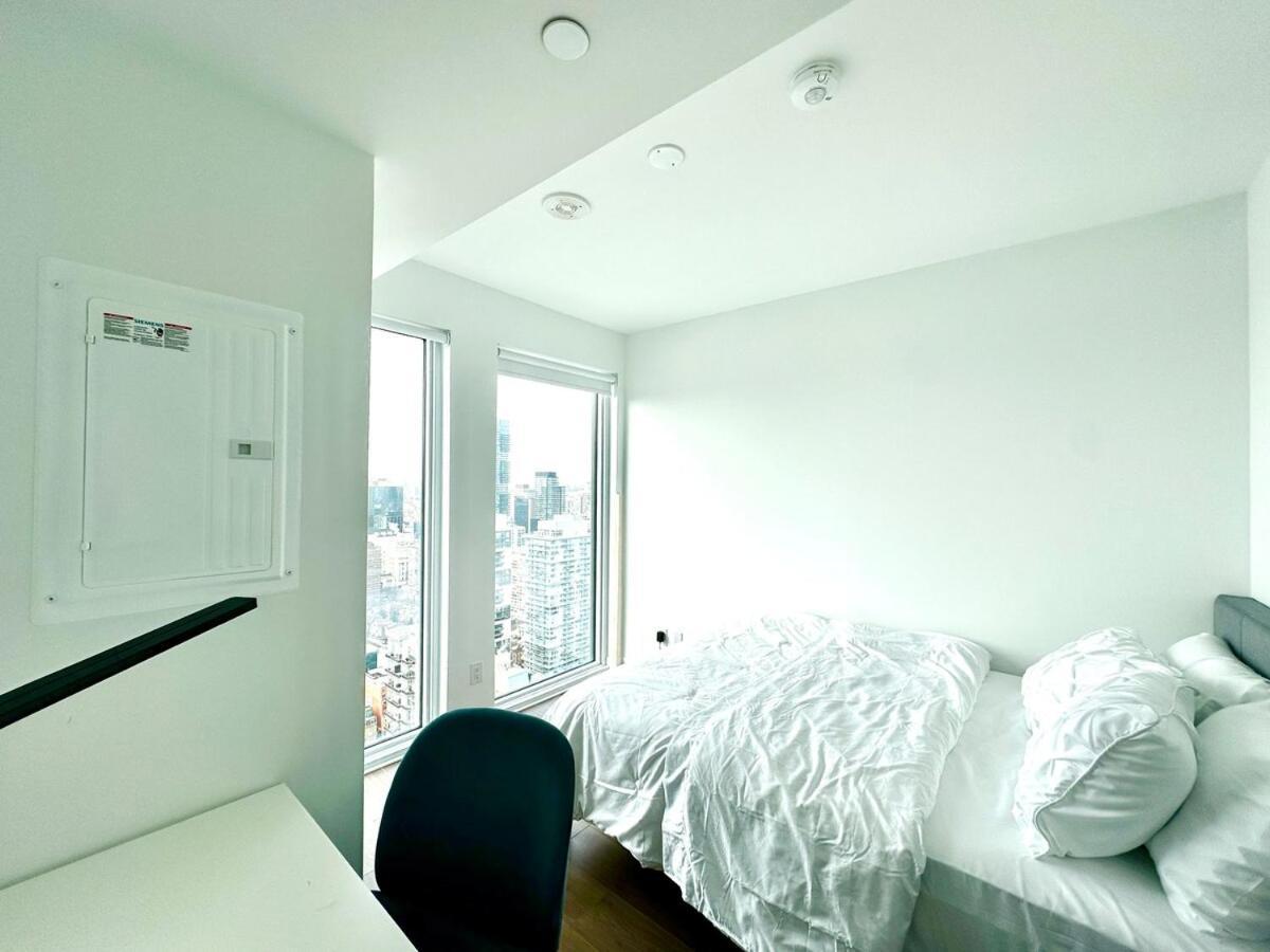 Apartment Super Skyline View In The Heart Of Toronto