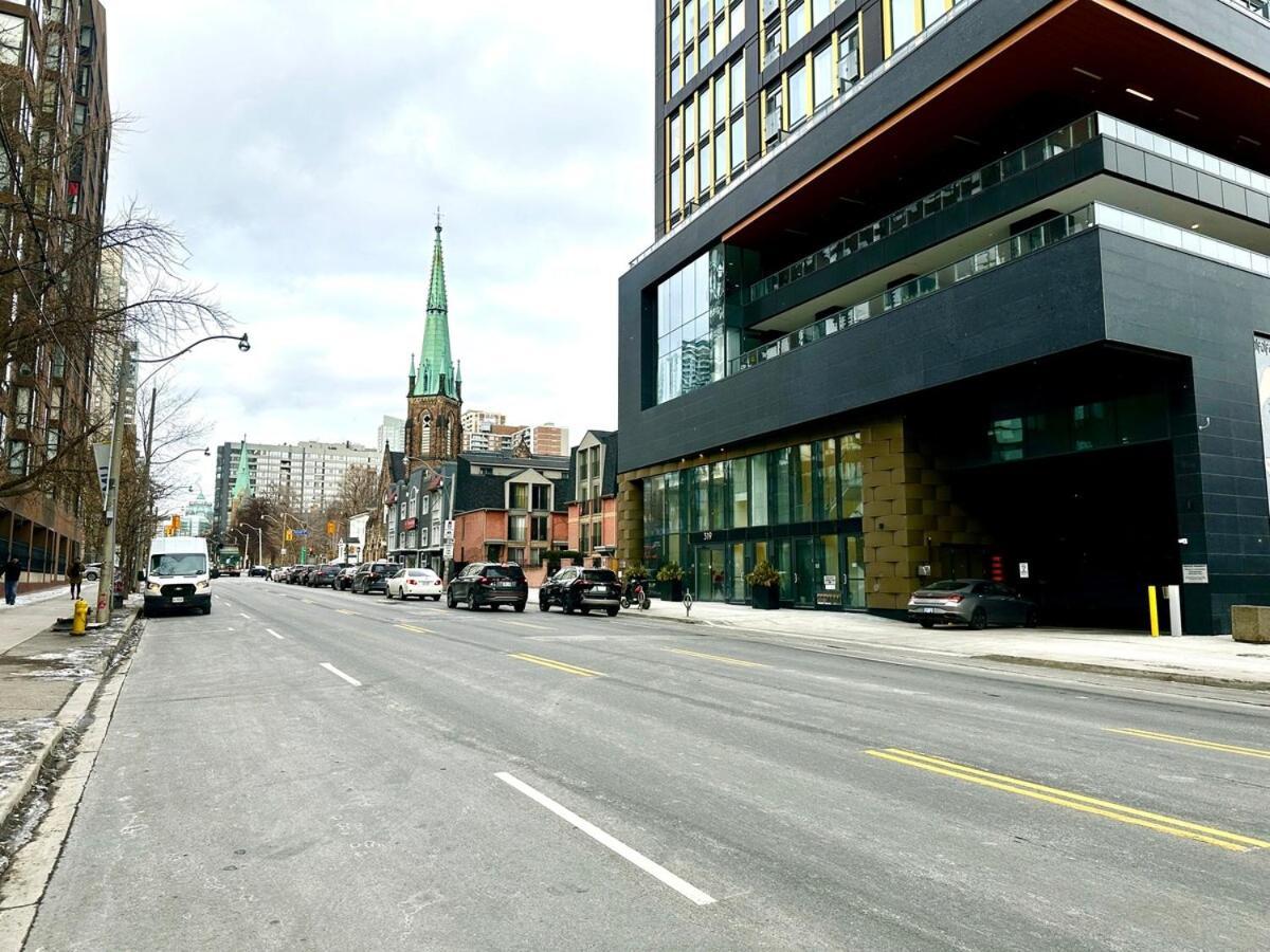 Super Skyline View In The Heart Of *