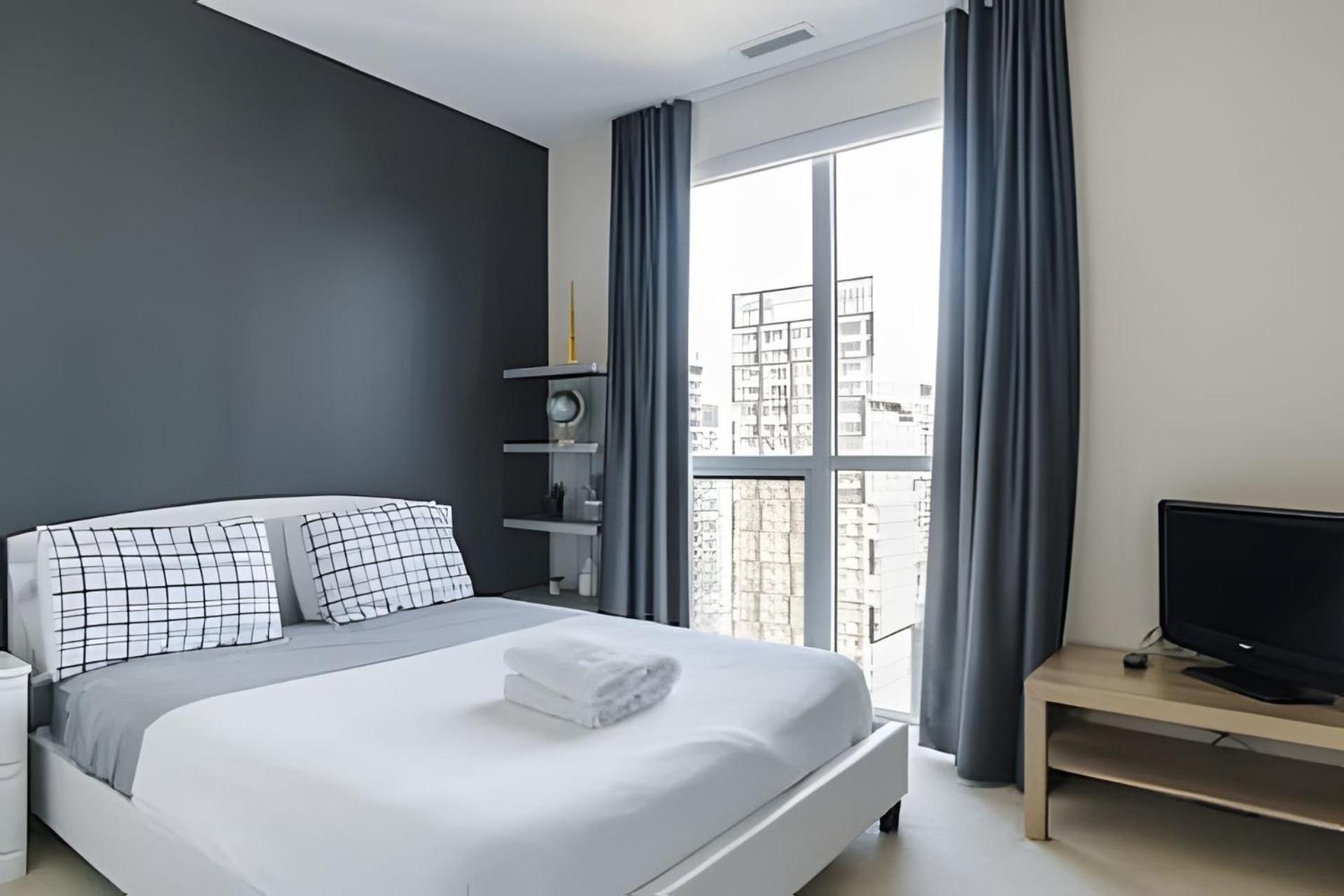 Apartment Lanterra Downtown Toronto