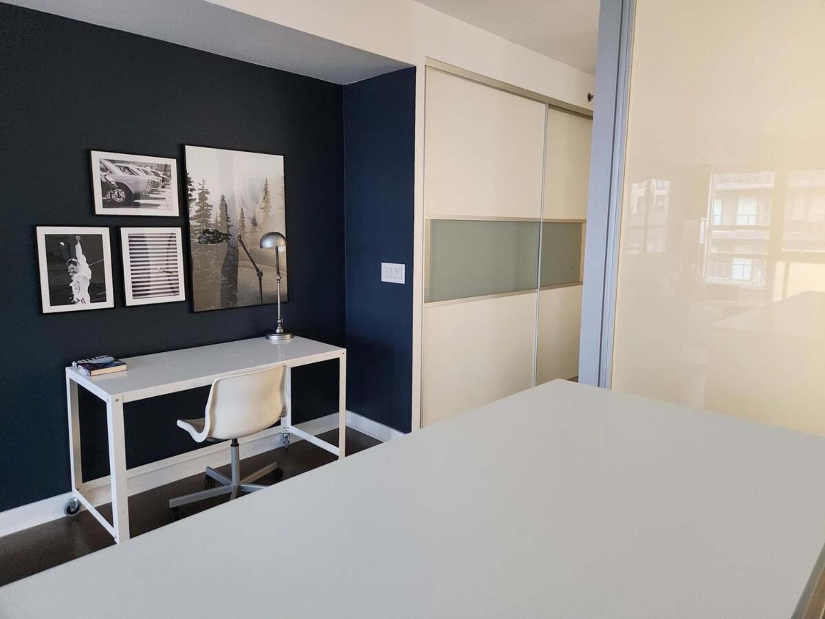 Apartment Queen St West Haven - Modern Loft, Downtown Toronto, Free Parking