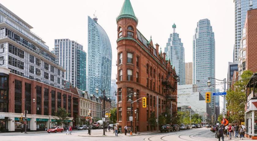 In Yorkville - Newly Furnished Luxury Unit *
