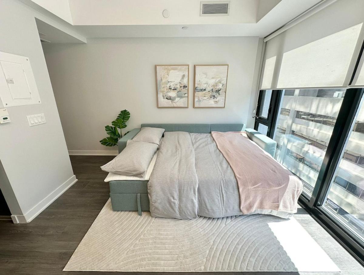 In Yorkville - Newly Furnished Luxury Unit *