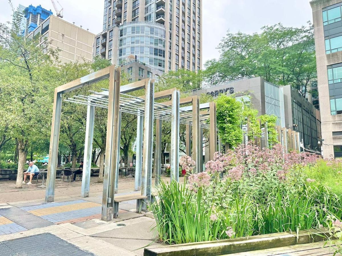 In Yorkville - Newly Furnished Luxury Unit Toronto