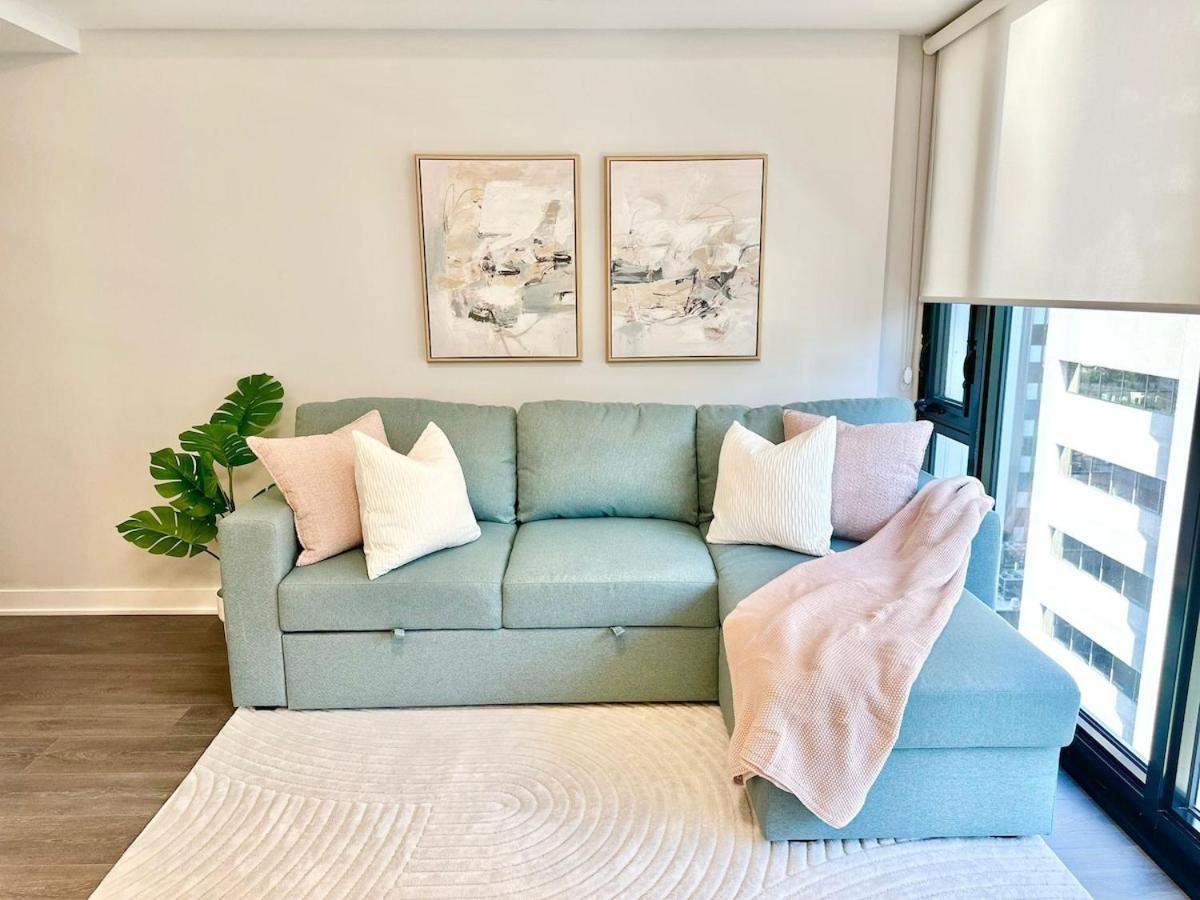 In Yorkville - Newly Furnished Luxury Unit * Toronto