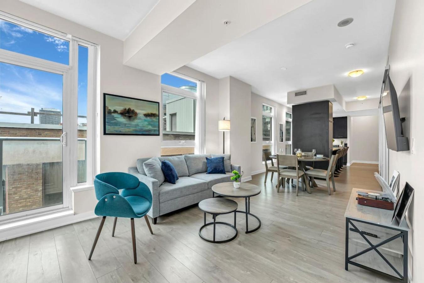 Apartment Luxe 5bd Unit Sleeps 11 - Hospitals Mtcc Ttc Acc Toronto