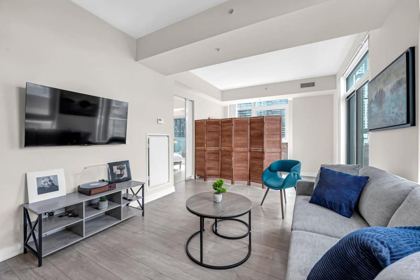 Luxe 5bd Unit Sleeps 11 - Hospitals Mtcc Ttc Acc Toronto