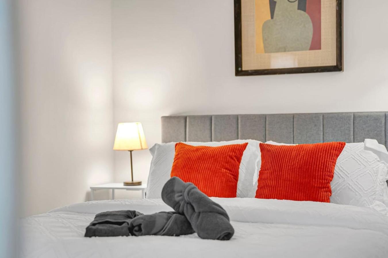 Luxe 5bd Unit Sleeps 11 - Hospitals Mtcc Ttc Acc * Toronto