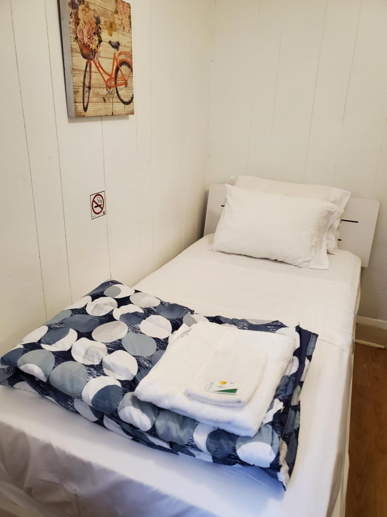 Guest house Little Italy Toronto