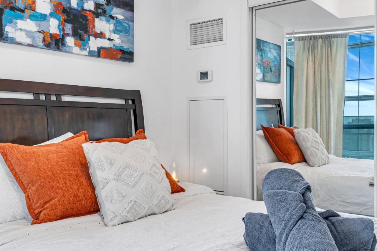 Cozy Unit Near Scotiabank Arena, Mtcc & Rogers Centre Holiday home