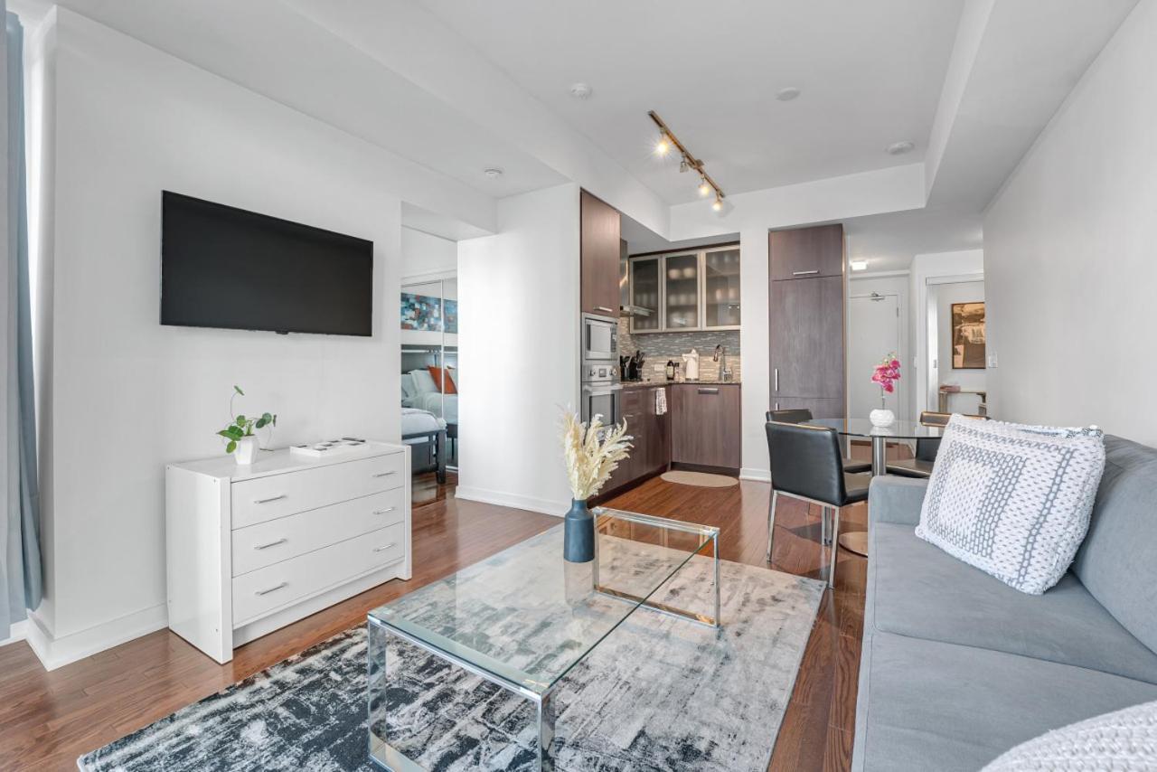 Cozy Unit Near Scotiabank Arena, Mtcc & Rogers Centre Holiday home