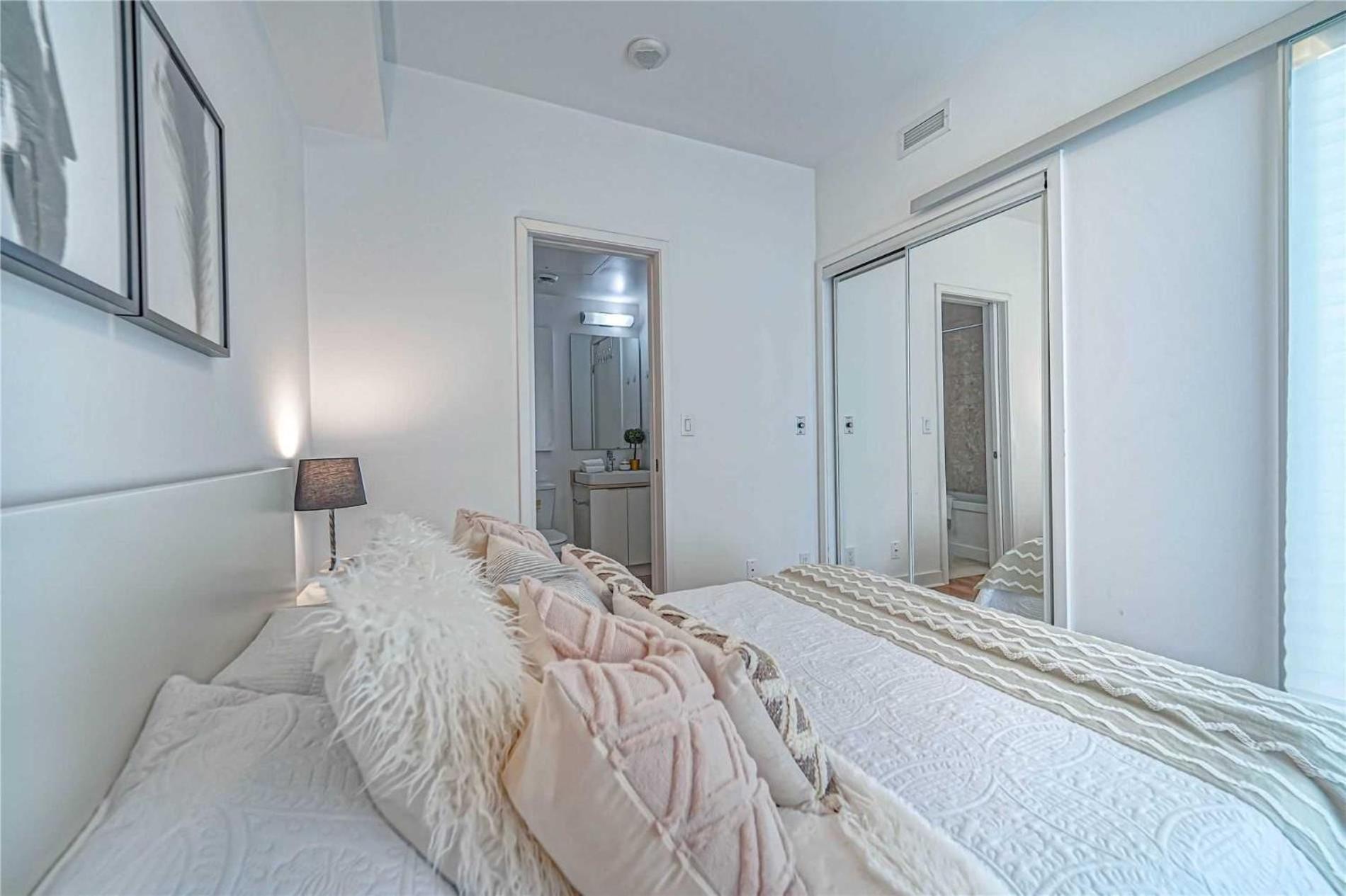 Apartment Monarch Residences *