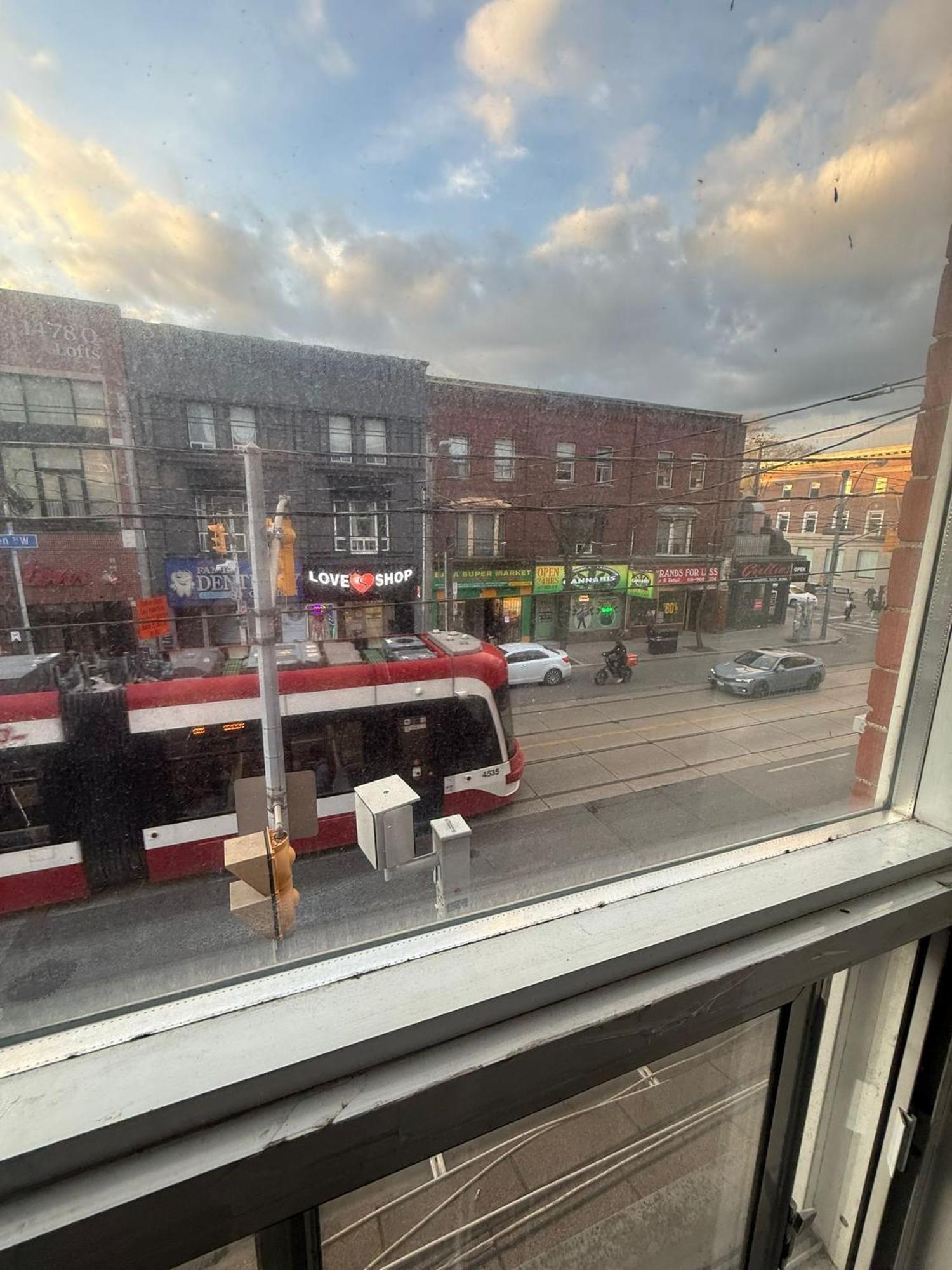 Beautiful Canadian Place-near Scotia Bank Arena, Cn Tower, Union N Bars * Toronto