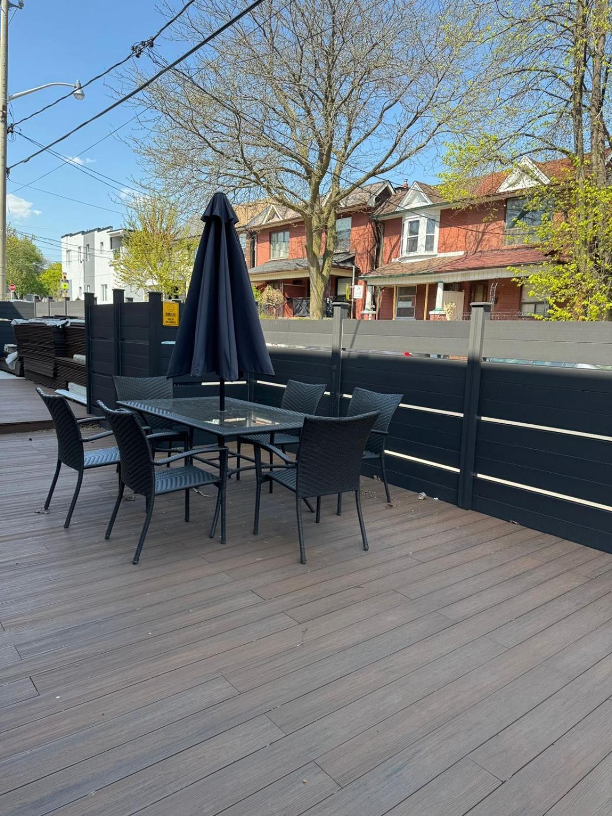Adorable Modern Master Bedroom Near Colleges And K-town
