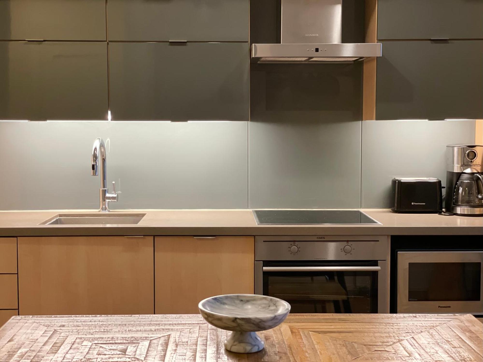 Axiom Apartment *
