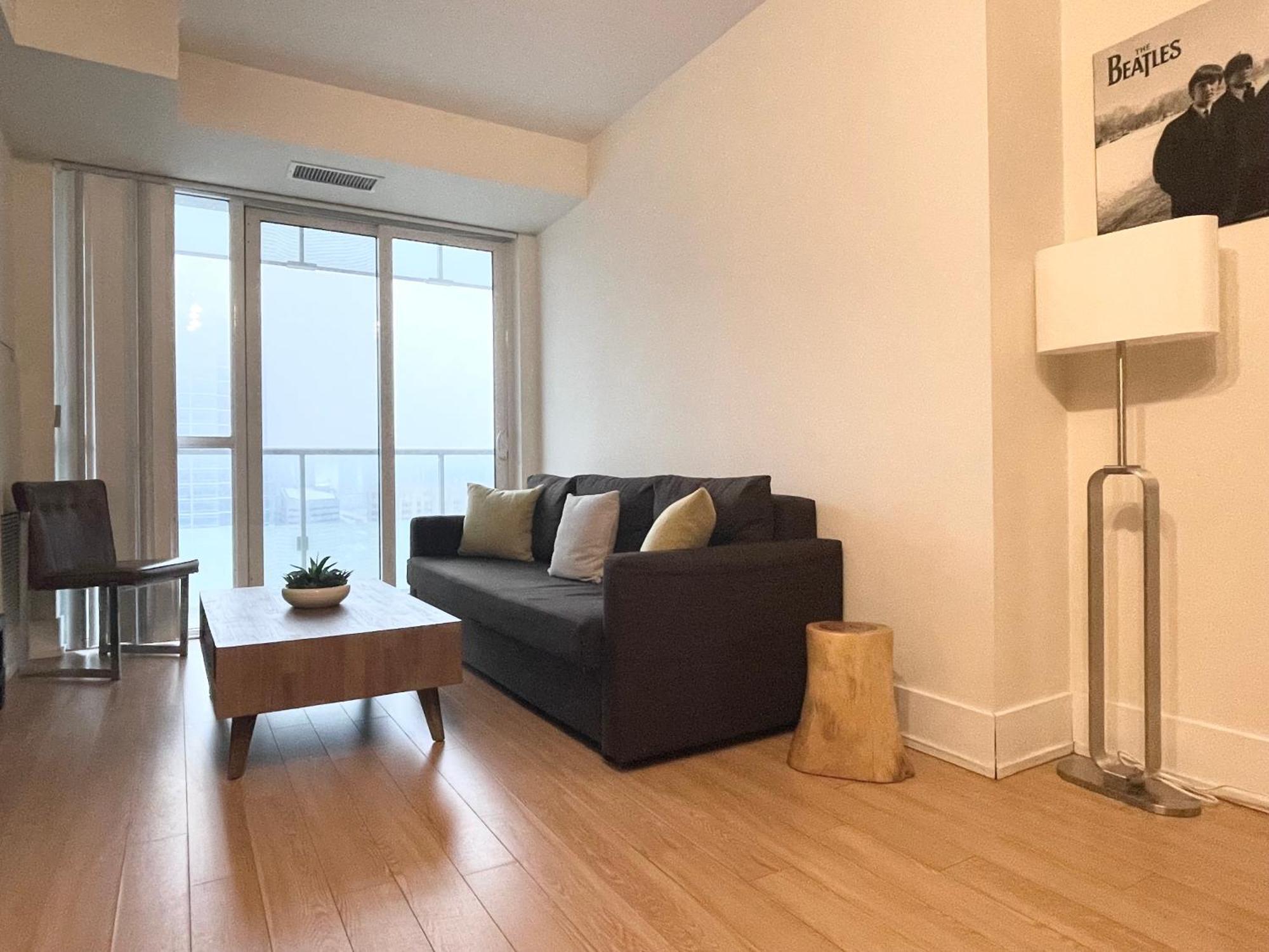 Axiom Apartment *