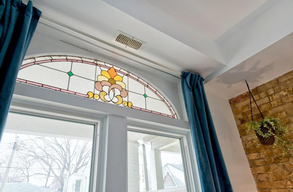 The Mitchell Haus-style In The Heart Of Apartment *