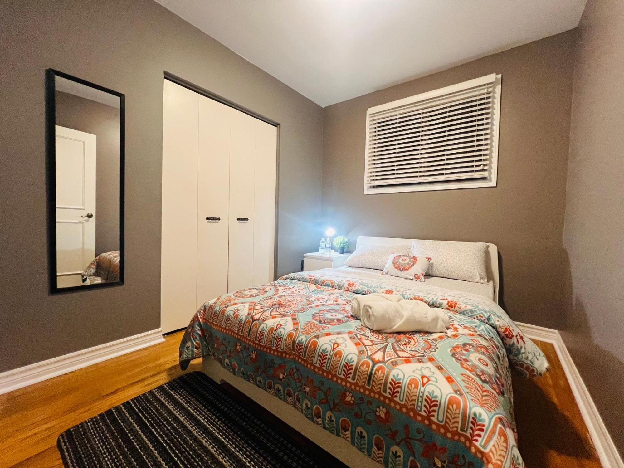 Cozy Stay, Self Check-In With Parking Available Upon Request Guest house *