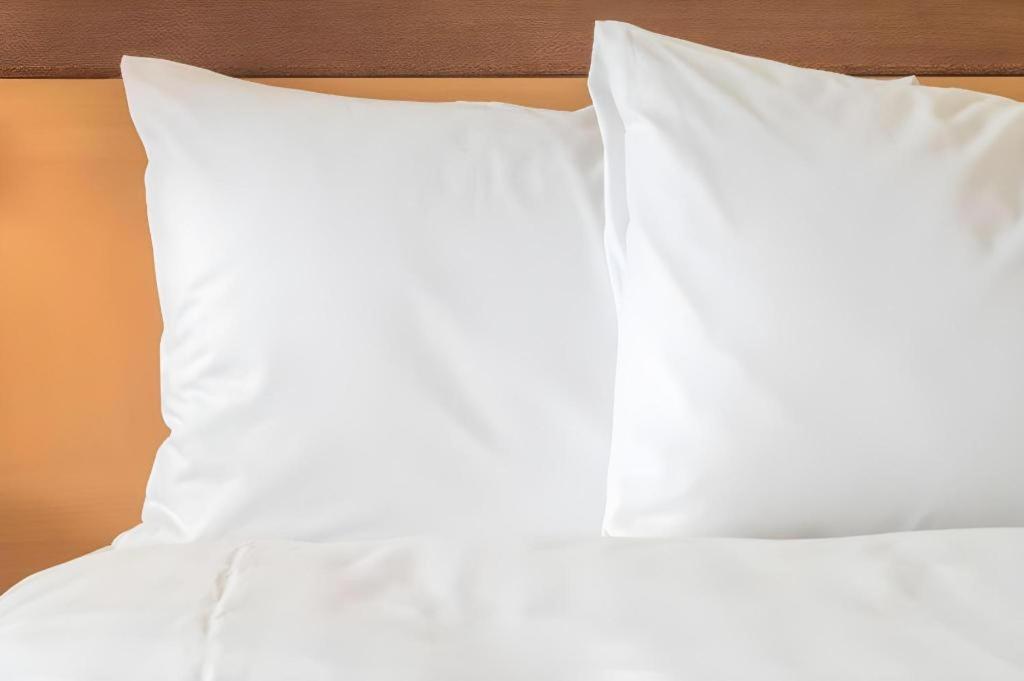 Express East - Scarborough By Ihg Toronto