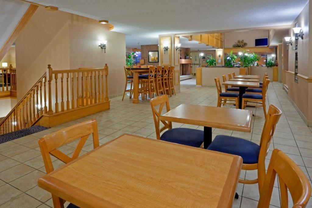 Hotel Express East - Scarborough By Ihg Toronto