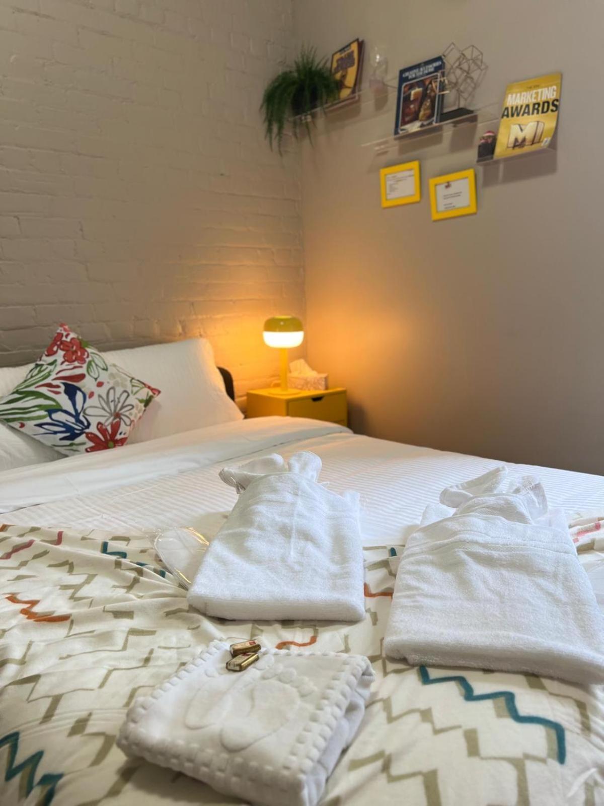 Downtown Private Location Guest house Toronto
