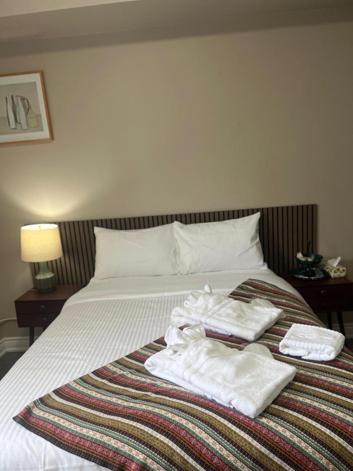 Guest house Downtown Private Location *