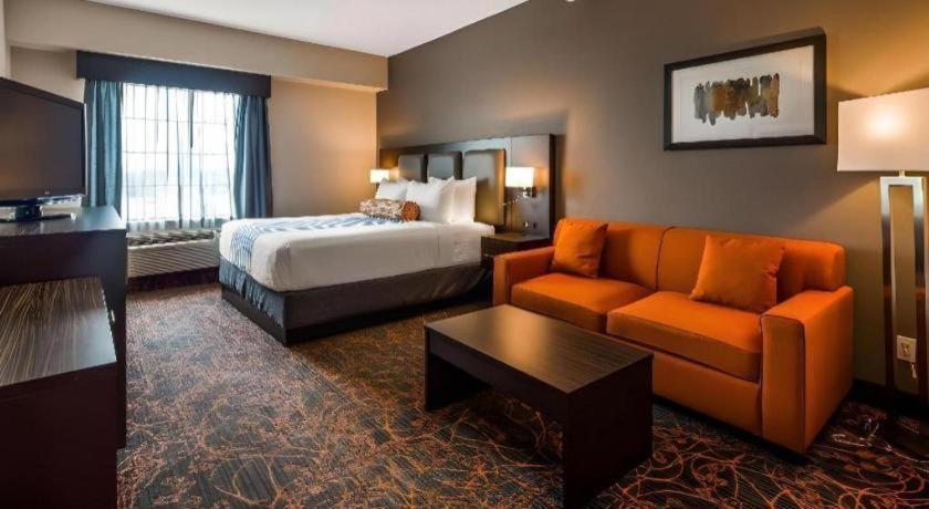 Western Executive 3* Toronto