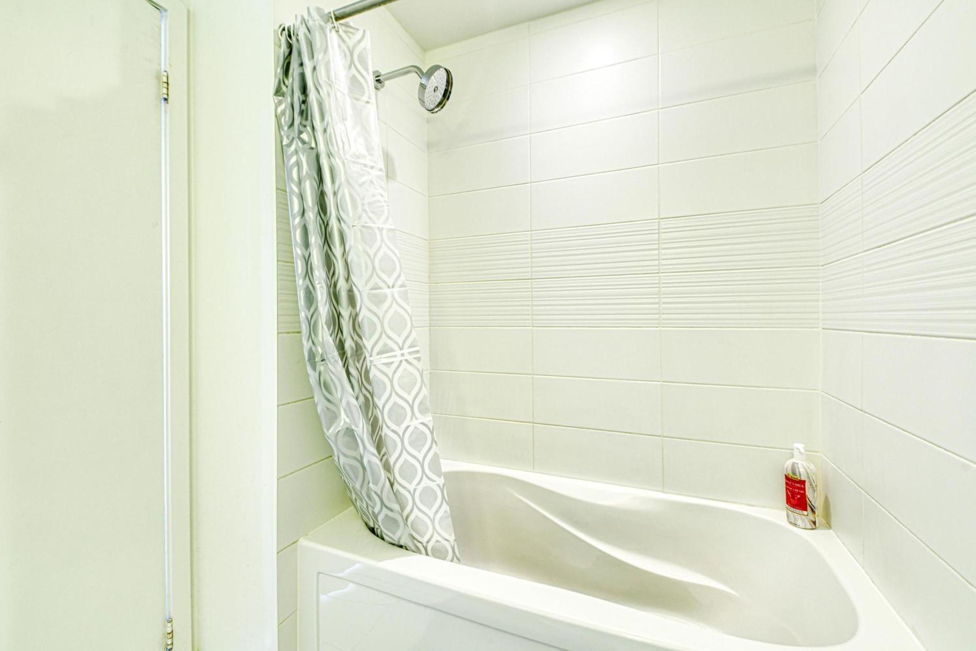 Apartment Rivetstays - The Parade 2 *