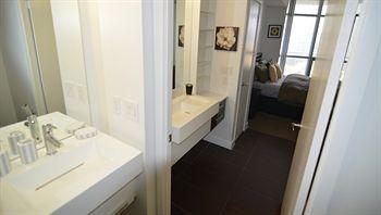 Escape - Lakeshore- 38 Dan Leckie Way * Toronto