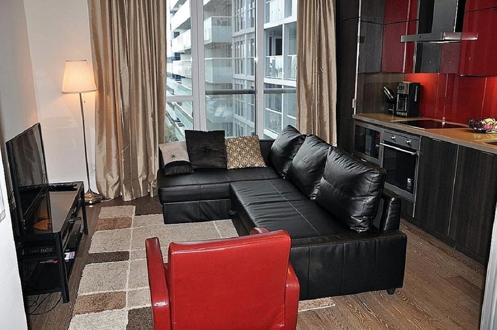 Apartment Trinity Suites - Luxury Condo On Front Street Toronto