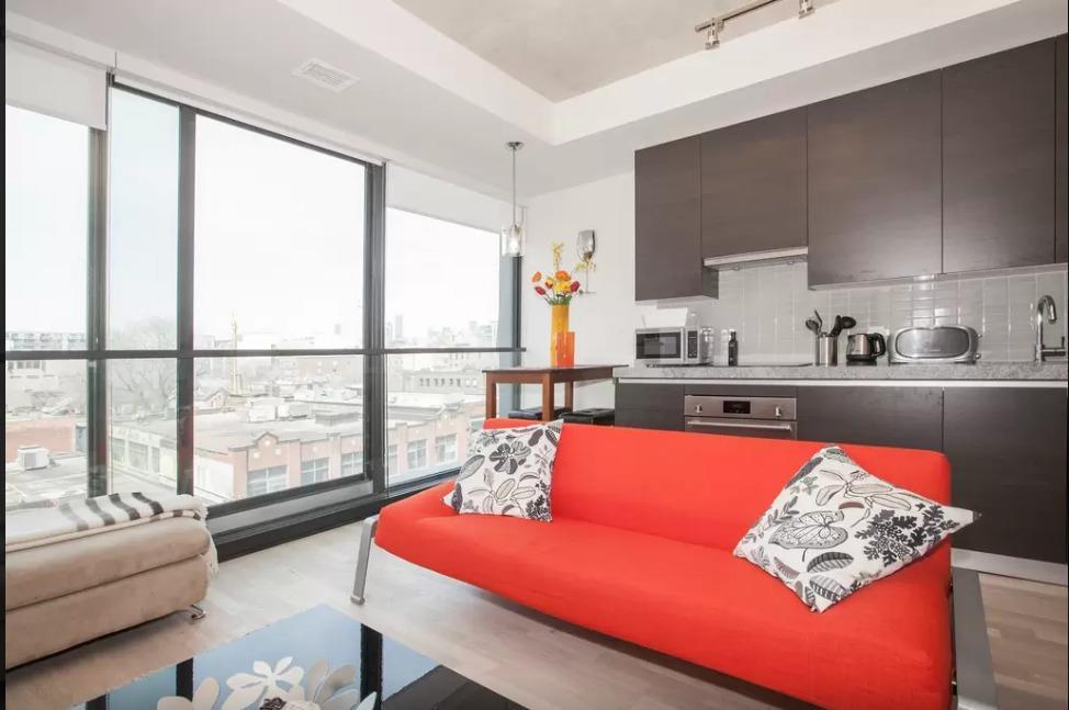 Apartment Entertainment District Modern