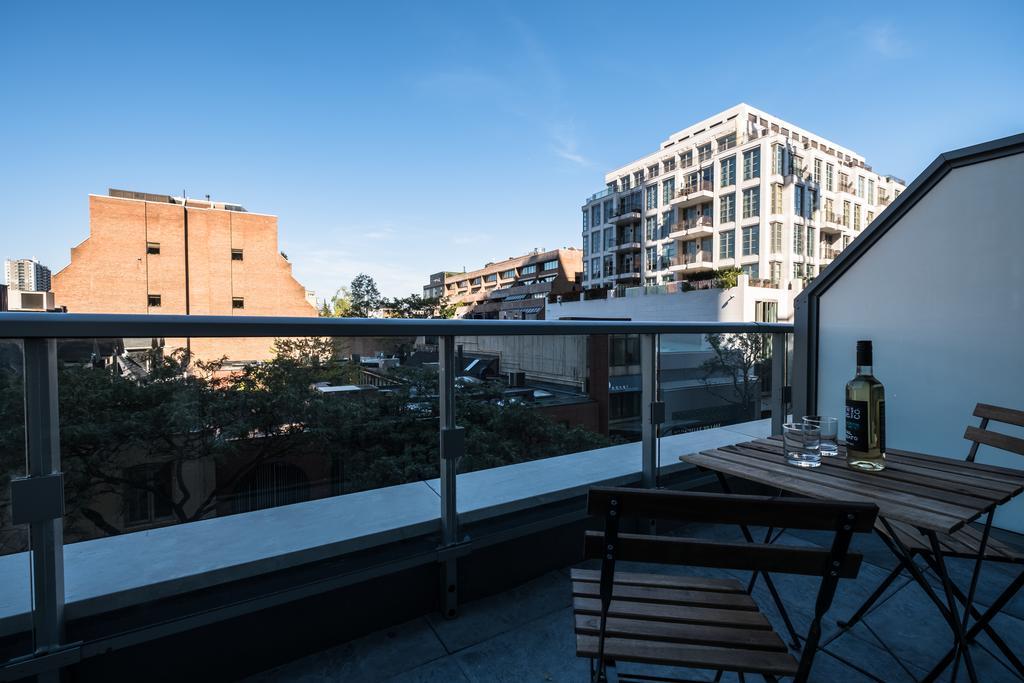 Luxury In Yorkville *