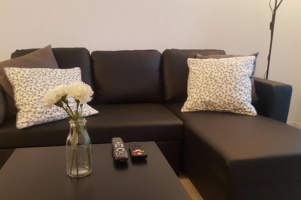 Lavish - Luxury One Bedroom Condo- Cn Tower *