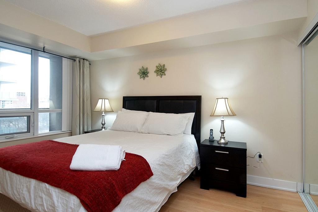 Apartment Park - Element Toronto