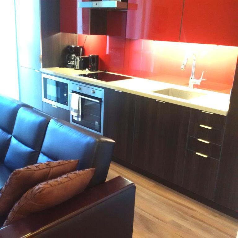 Trinity Suites - Luxury Condo On Front Street Apartment *