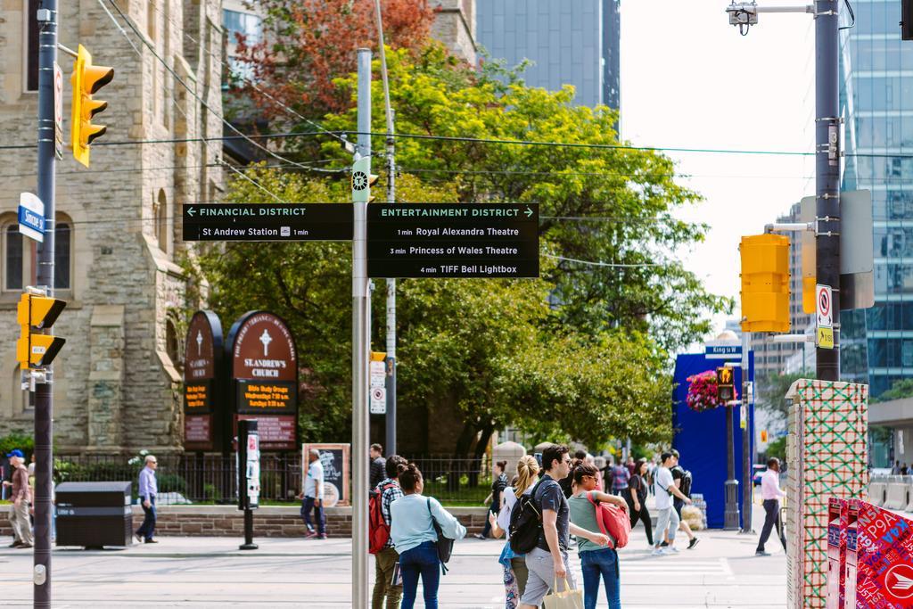 Luxury In Yorkville *