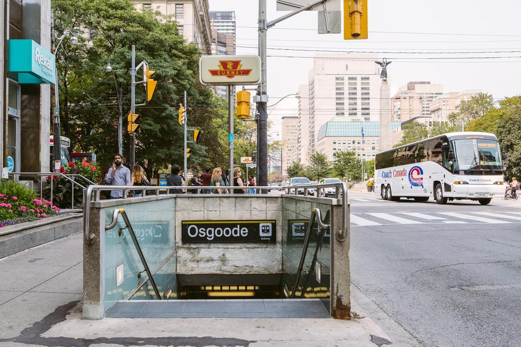 Apartment Luxury In Yorkville Toronto