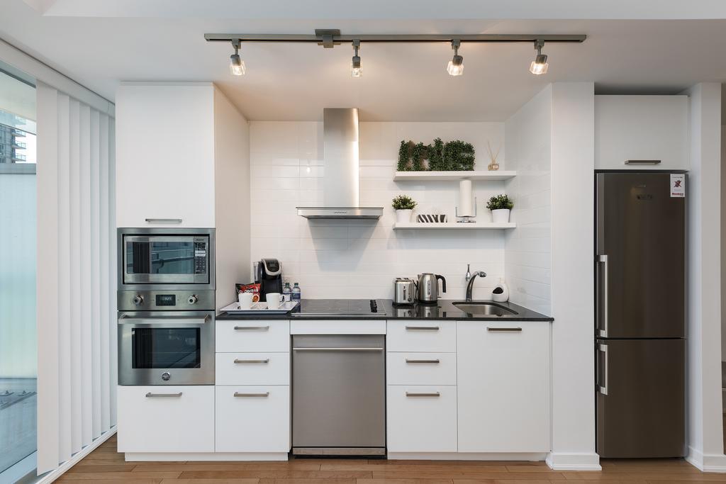 Diamond Vacation Homes - York St
