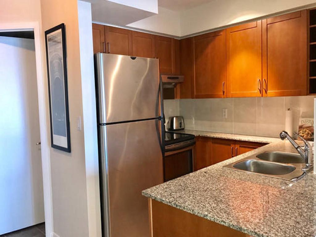 Pinnacle - Pantages Tower Apartment