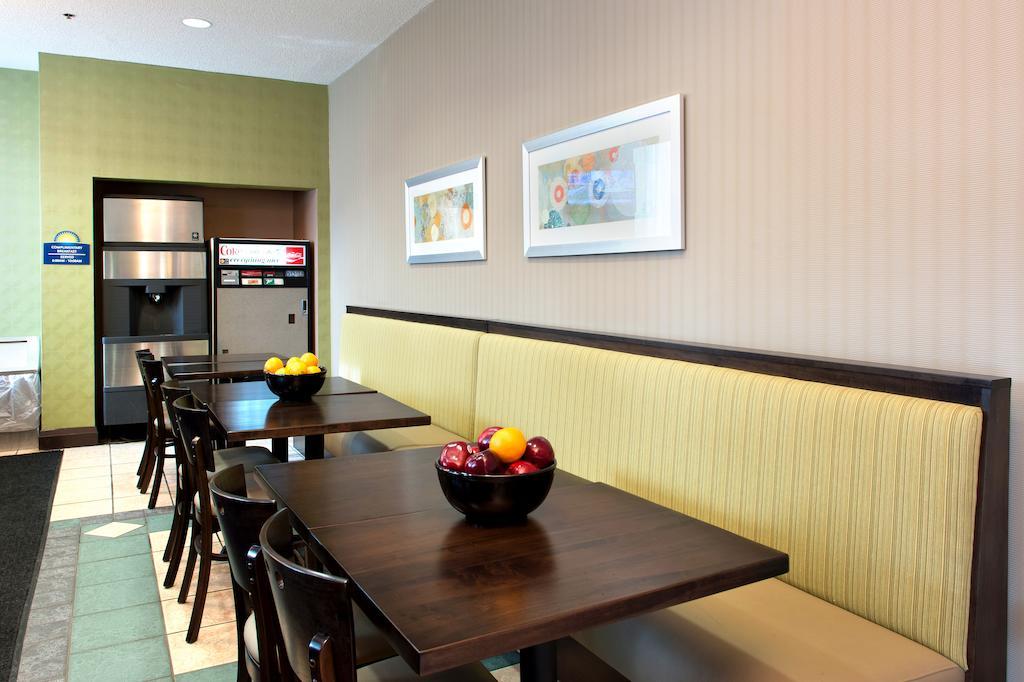 Days By Wyndham East Beaches Hotel