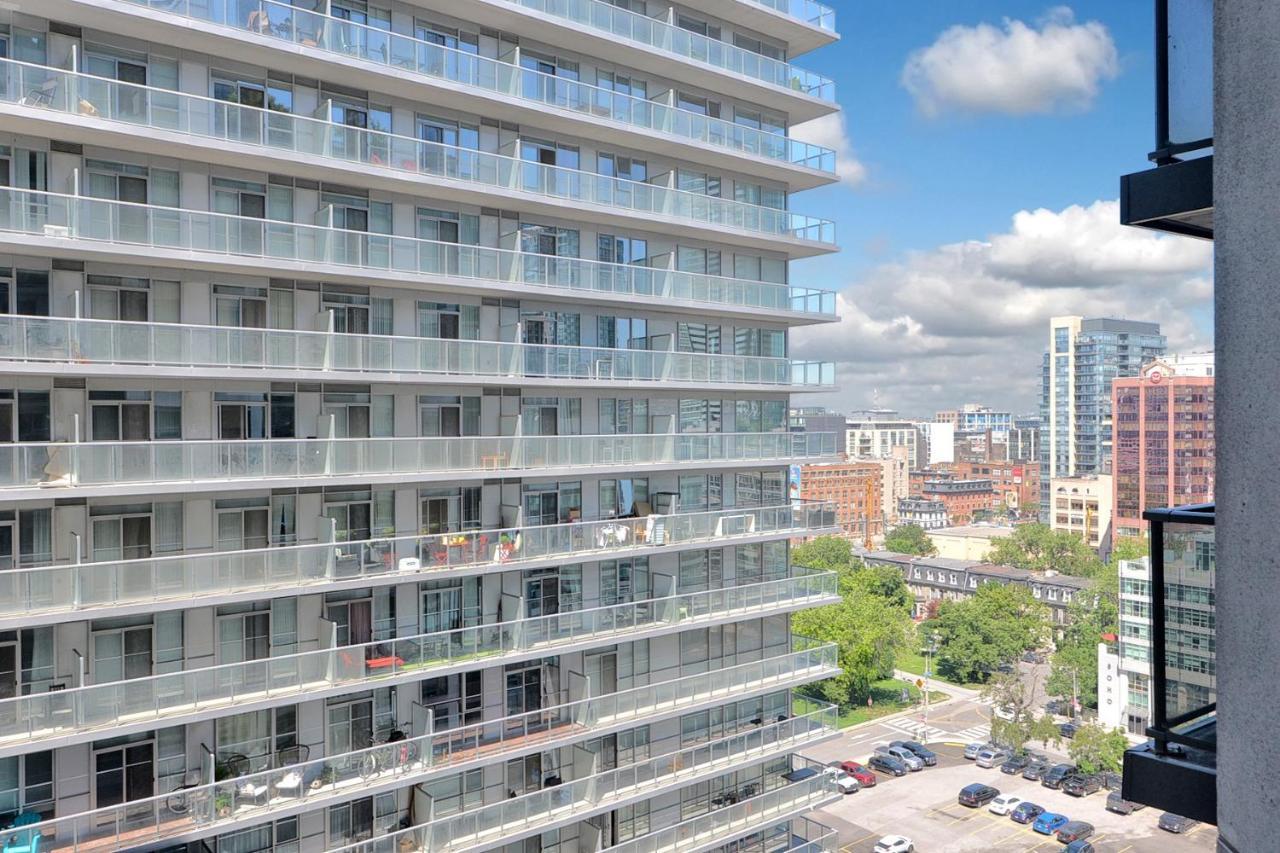 Applewood Apartment