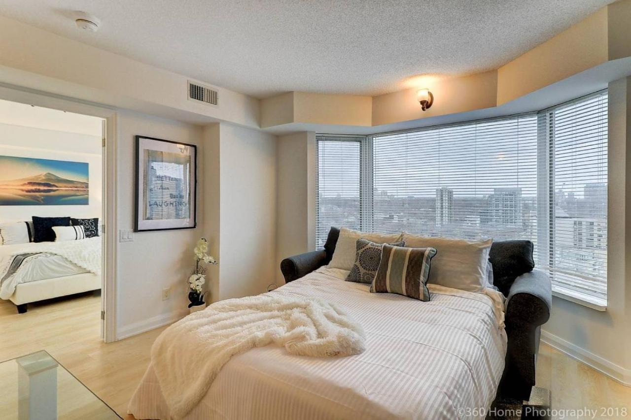 Holiday home Presidential Yorkville By Instant Suites *