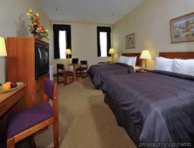 Hotel Days By Wyndham East Beaches Toronto