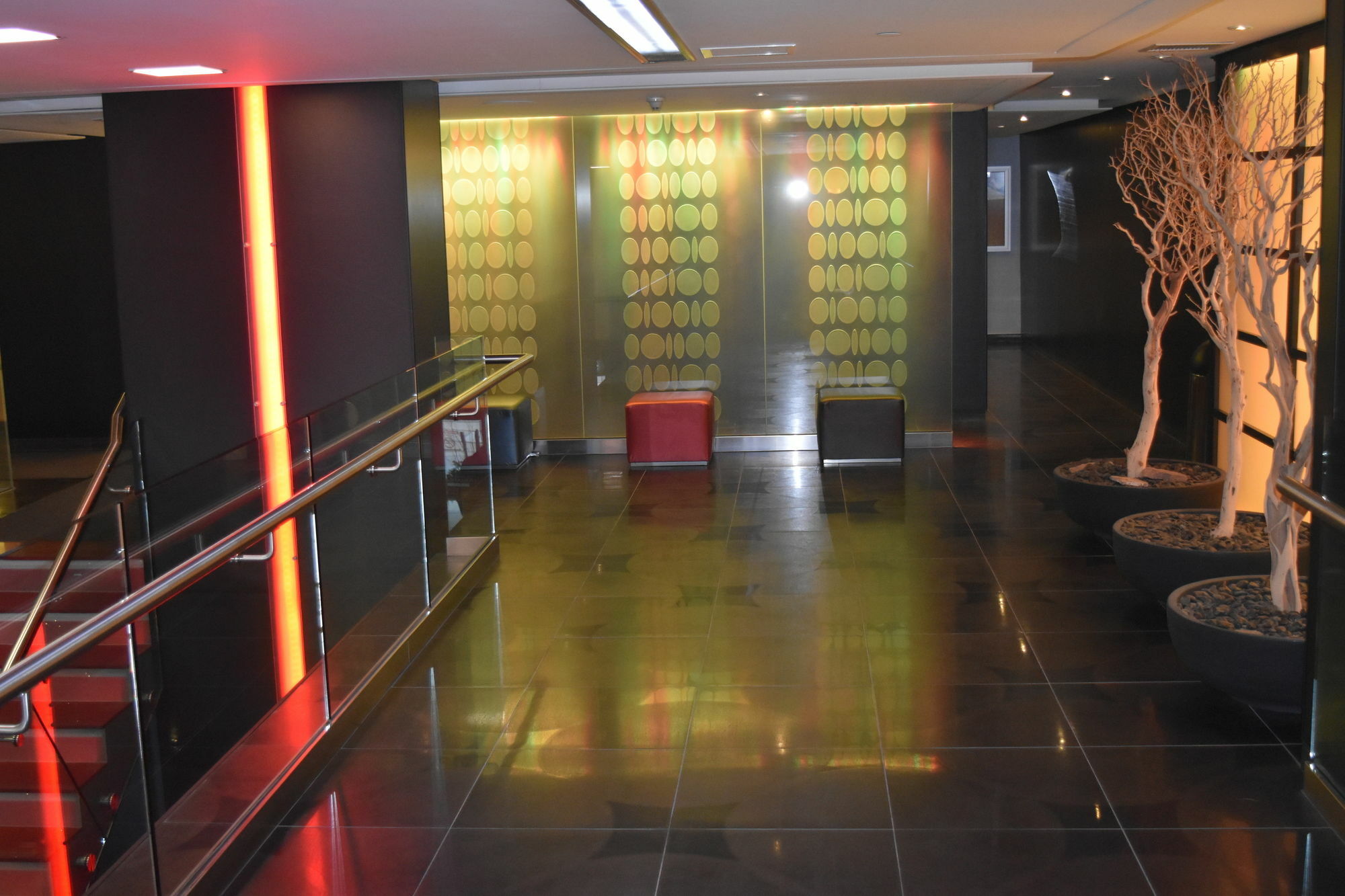 Pinnacle - Pantages Tower Apartment Toronto