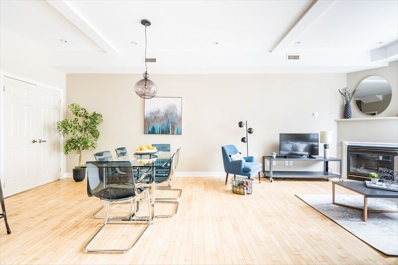 Bright 3br In Church Yonge Corridor By Sonder Apartment Toronto