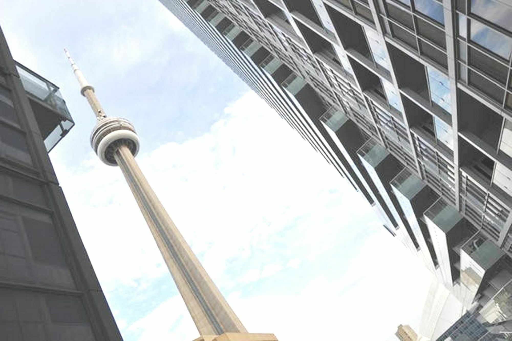Trinity Suites - Luxury Condo On Front Street Toronto