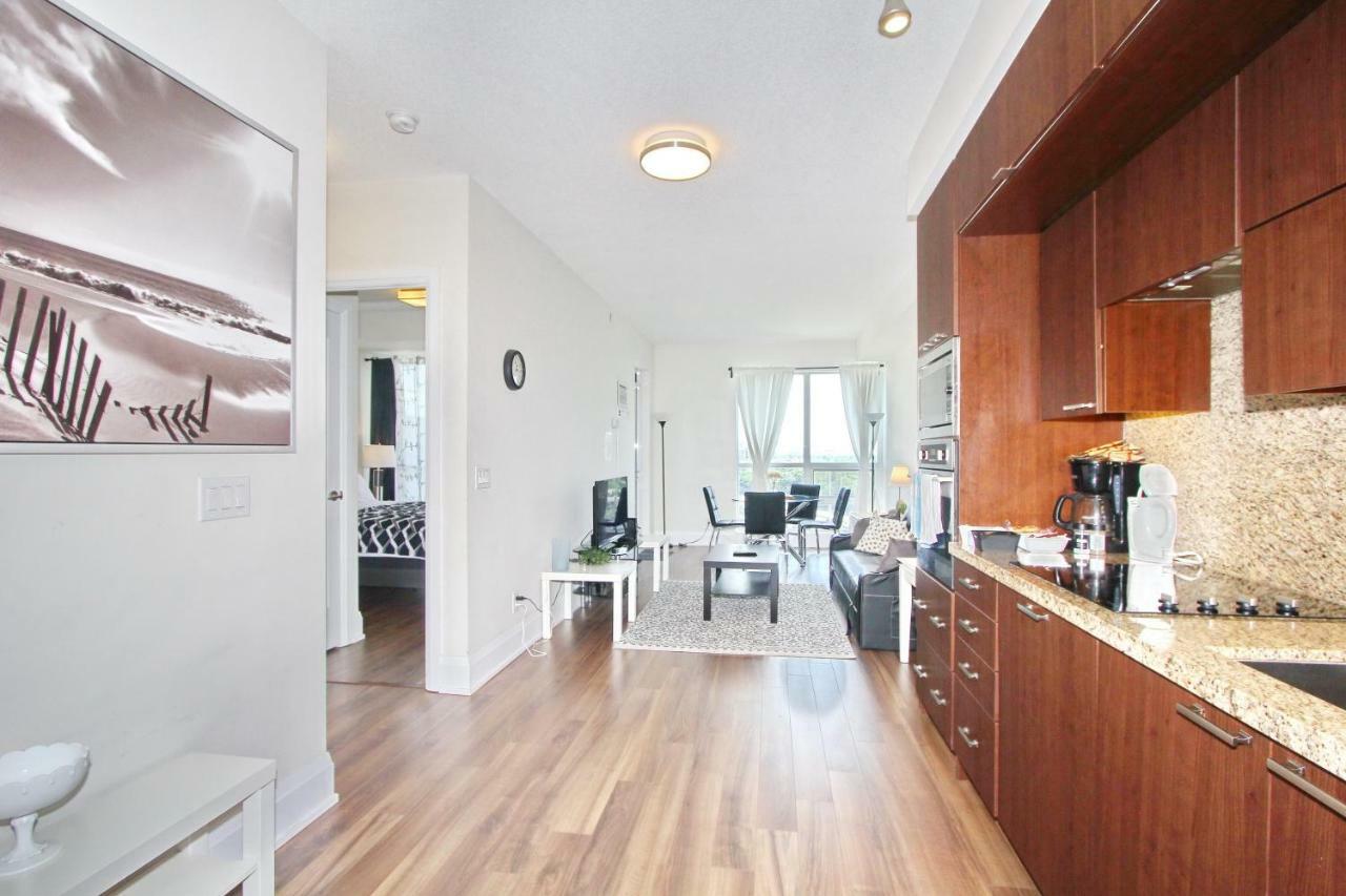 Apartment Pelicanstay In Harrison Garden Blvd Toronto